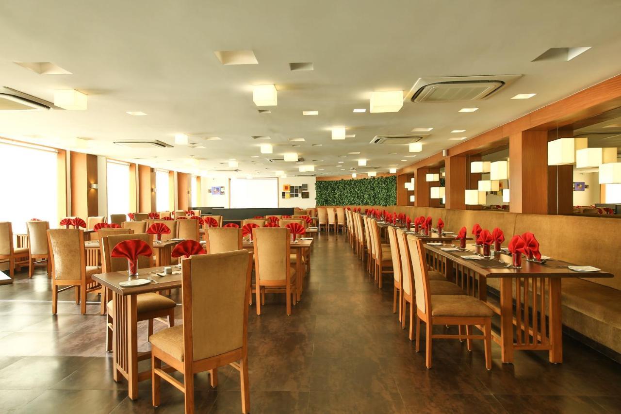 Fabhotel Flora Vastral Ahmedabad Eksteriør billede