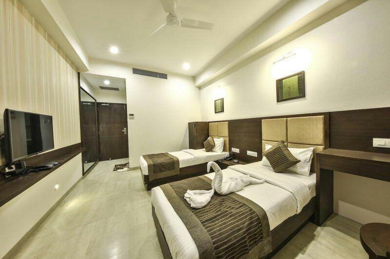 Fabhotel Flora Vastral Ahmedabad Eksteriør billede